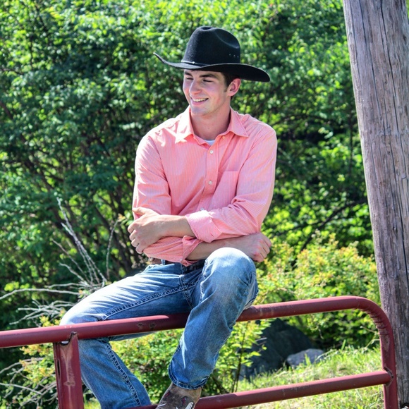 Meet your Posher, Jared - Picture 2 of 3